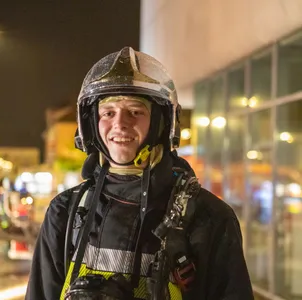Pompiers, pêcheurs, footballeurs rendent hommage à Noa tué dans un...