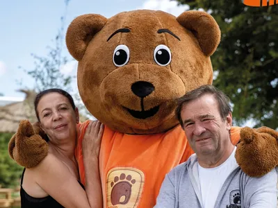  Une vente aux enchères pour la Tanière en mai