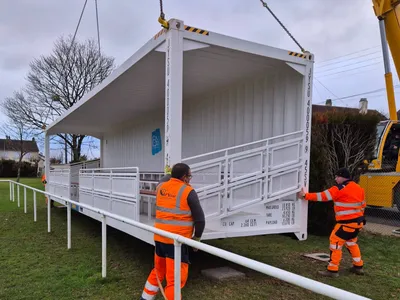 Vald'Yerre investit pour le football