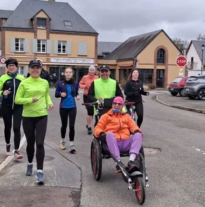  La ”Crazy Granny” en mode triathlon pour la bonne cause