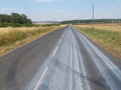 Du blanc sur le bitume pour affronter la canicule