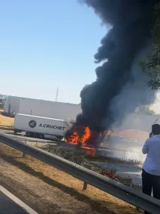 L'autoroute A11 a rouvert dans les deux sens après le feu de camion