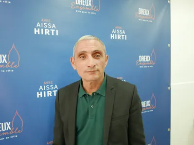 L'un des cinq candidats renonce à Dreux