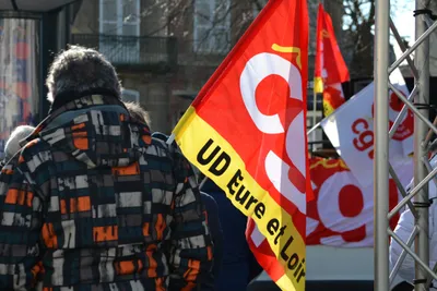 🔊 Une cinquantaine de salariés ont débrayé à Paulstra