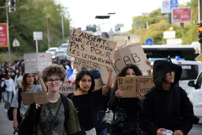 Mobilisation lycéenne : 200 élèves dans la rue à Châteaudun