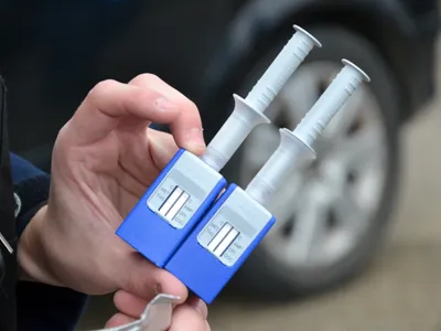 Sans assurance ni permis, et positif aux stupéfiants