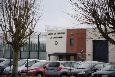 🔊 Portables en prison : Un détenu de Châteaudun multiplie les...