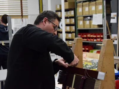 🔊 Pionnier de la vente en ligne : Stores-et-Rideaux.com poursuit...