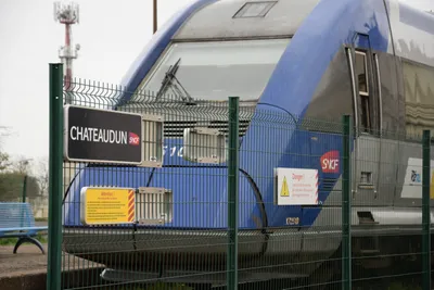 Deux trains perturbés par une opération de déminage 
