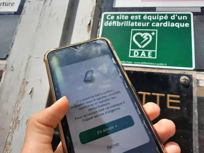Staying Alive fait « la chasse aux défibrillateurs » 
