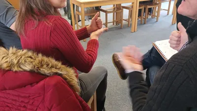 🔊 La Langue des signes française s'apprend à tout âge