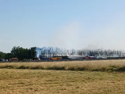 🔊 « Une centaine de véhicules sauvés » après le feu qui a touché...