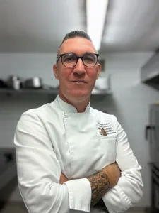 🔊Il se bat pour changer l'image de la cuisine de collectivité,...