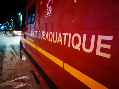 Une femme plonge pour repêcher un homme dans le Loir