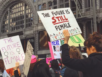 🔊 Le 13 octobre, les femmes sont appelées à « être à l'arrêt »