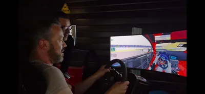 [VIDÉO] Retour sur l’Intensité Simulateur Trophy au Karting de...