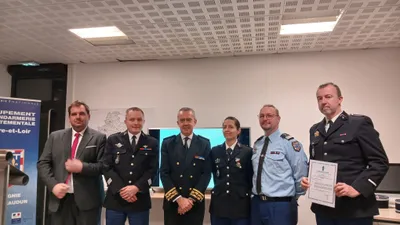 Deux militaires de Châteaudun félicités par le Préfet