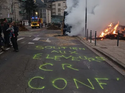 Les agriculteurs en colère cet après-midi à Chartres 