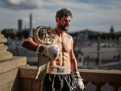 🔊 Cyril Benzaquen, sept fois champion du monde de Kick-boxing,...