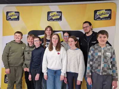 Des élèves du collège Zola de Châteaudun aux commandes de Radio...