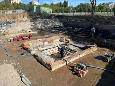 🔊 Une fontaine gallo-romaine refait surface à Chartres