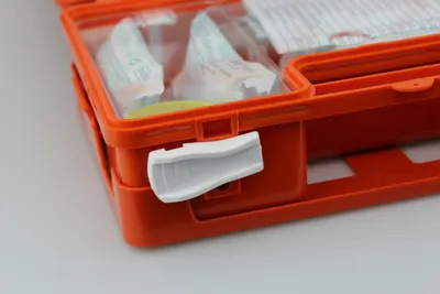 Apprendre les bases du secourisme entre deux baignades