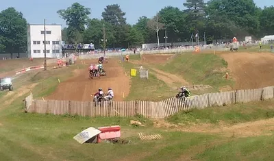 Championnat de France de side-car : Les Frères Prunier s'imposent à...