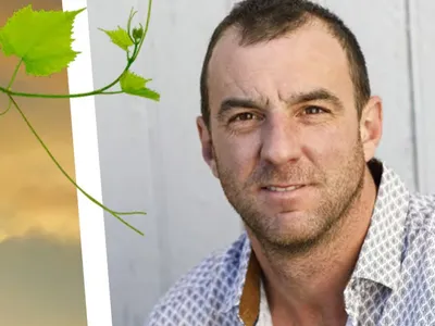 Footballeur et céréalier, Clément participe à l'Amour est dans le Pré