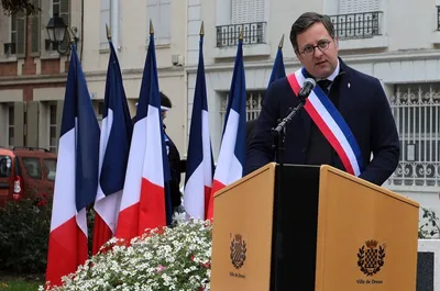 Pierre-Frédéric Billet s'éloigne des LR