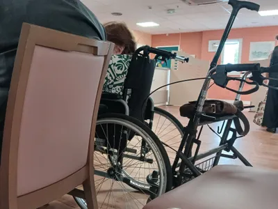 Une approche théâtrale pour briser le tabou de la maladie d'Alzheimer