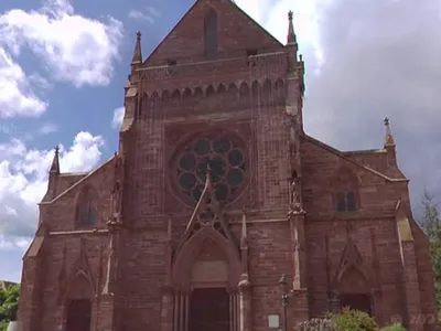 Après l’incendie de l’église Saint-Étienne, Cernay lance un appel à...