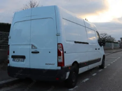 Enfant retrouvé séquestré dans un véhicule en Alsace : le parquet...