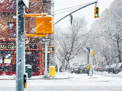 New York paralysée par une violente tempête de neige