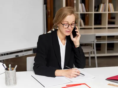Municipales 2026 : davantage de femmes dans les conseils mais...
