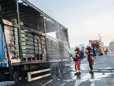 La remorque pleine de bière d’un poids lourd prend feu dans l’Oise