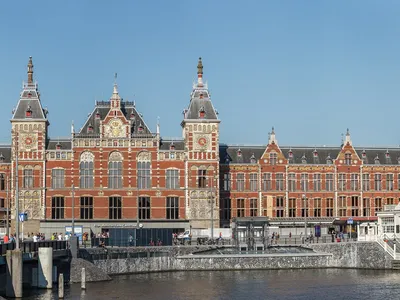 Un train low-cost Paris-Amsterdam s’arrêtant dans la Somme lancé...
