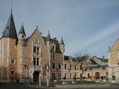 Un adjoint au maire d'Etampes pourrait être impliqué dans une...