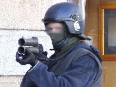 Une manifestante blessée au visage par un tir de LBD à Amiens