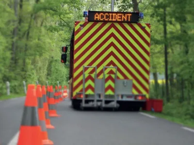 Un conducteur à contresens tue un homme et blesse deux personnes...