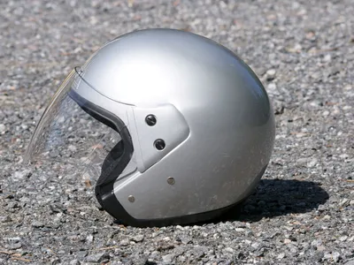 Flixecourt adopte à son tour le port obligatoire du casque en...