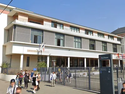À Fontainebleau, le lycée François Ier s’est retrouvé partiellement...