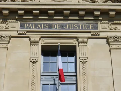 Jugé à Versailles, un quadragénaire est condamné pour deux...