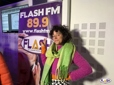 ‘FOMO’ est le nouvel album de la chanteuse Agathe