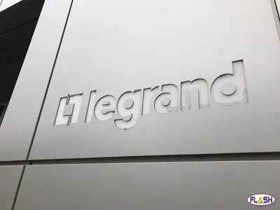 Legrand : une réorganisation industrielle stratégique 