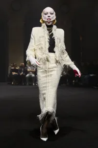 Matières Fécales ouvre la Fashion Week de Paris