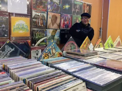 FG CHIC : Paris Loves Vinyl : la haute couture du son sous la...