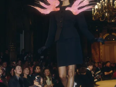 Yves Saint Laurent, l’art en héritage : quand la couture devient...