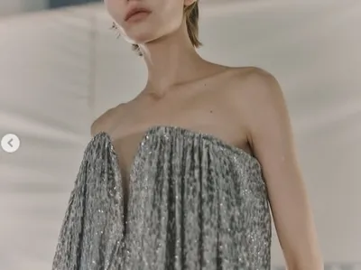 FG CHIC : L’élégance solaire selon Stella McCartney 