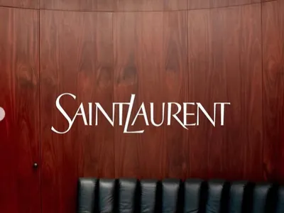 FG CHIC : Saint Laurent Avenue Montaigne : l’élégance d’un...