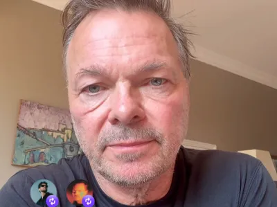 John Summit vs Pete Tong : le vétéran sort enfin du silence…